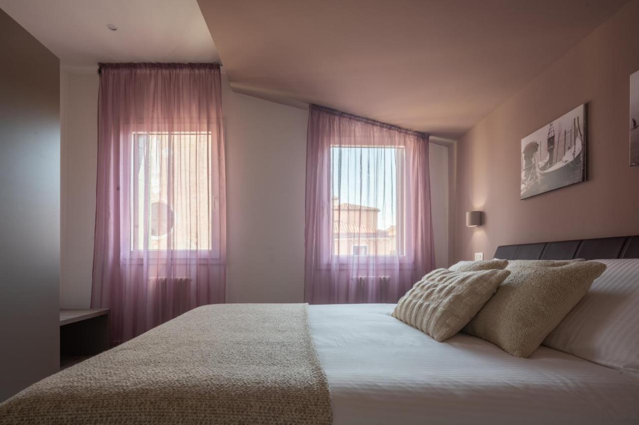 Sant'aponal Cozy With Balcony R&r Apartamento *