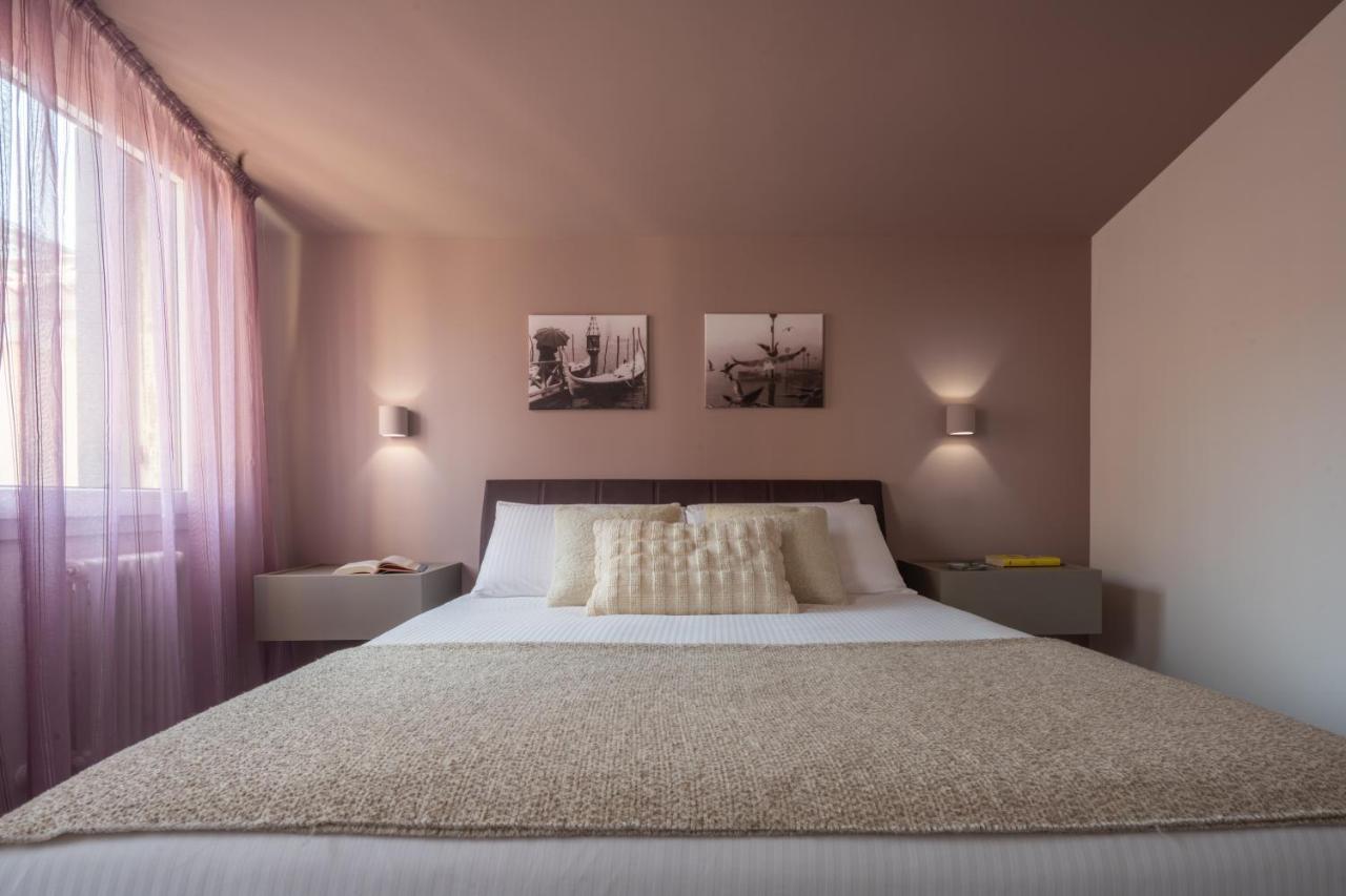 Apartamento Sant'aponal Cozy With Balcony R&r *