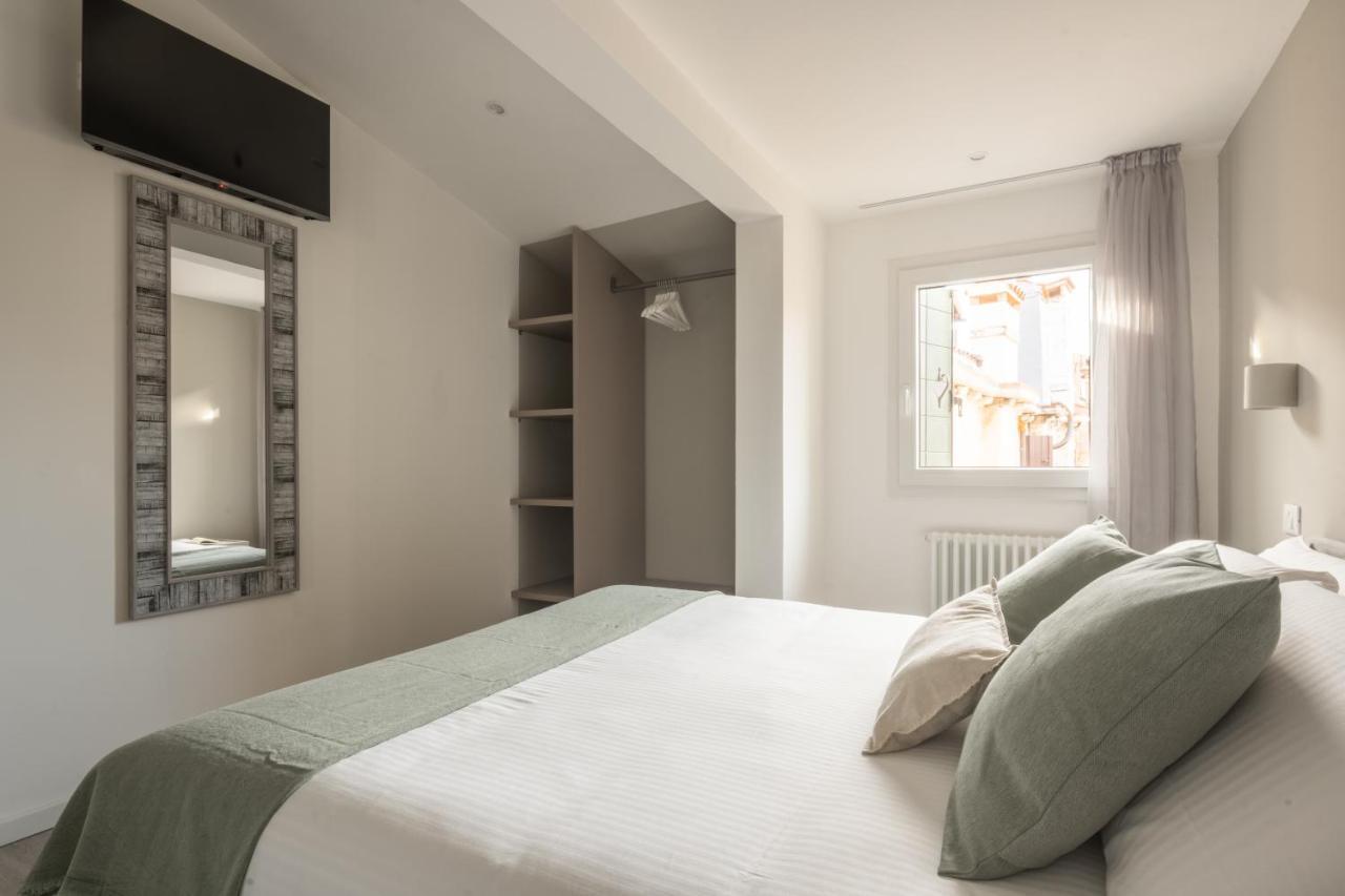 Apartamento Sant'aponal Cozy With Balcony R&r *